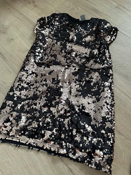 Flitrove šaty, pepco,134