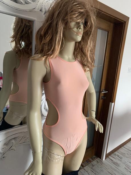 Marhulkove body prettylittle things, s