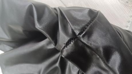 Koženkové legíny, s