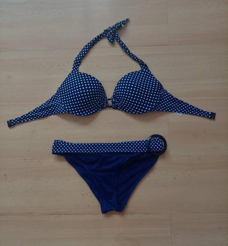 Dvojdielne plavky censored, 40