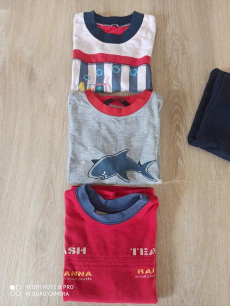 3 tričká a mikina, 98