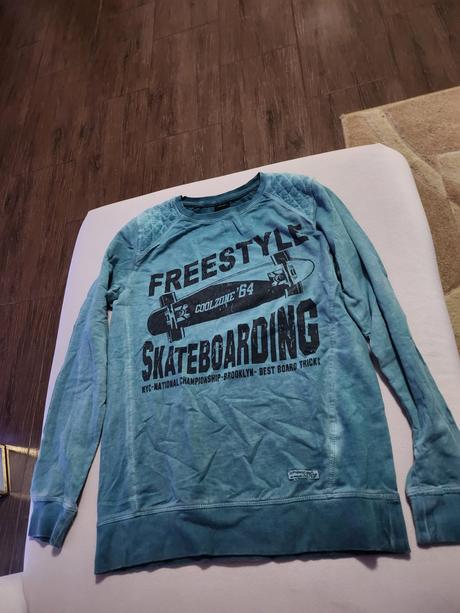 Chlapčenský pulover, chapter young,158