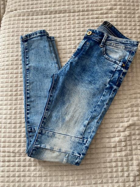 Jeansy, amisu,26