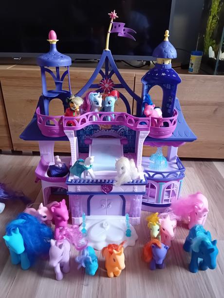 Hracky palác koniky, 