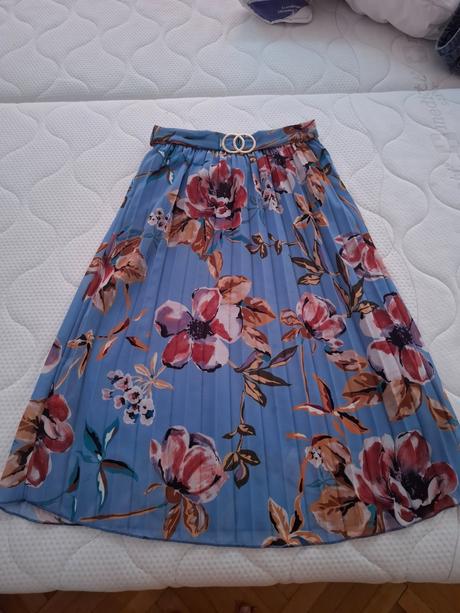 Plisovaná sukňa, m