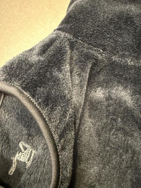 Teplá vesta športová, just play,140