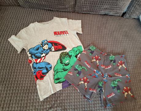Pyžamko marvel krátke, h&m,134