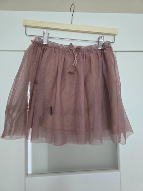 Tylová  sukňa, zara,140
