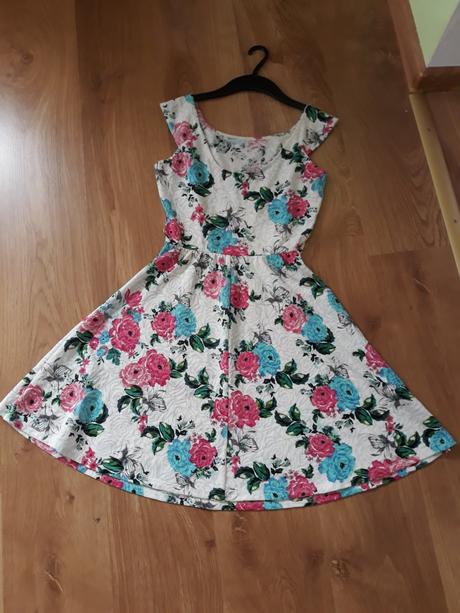 Kvetinové šatičky, s