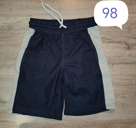 Šortky, 98