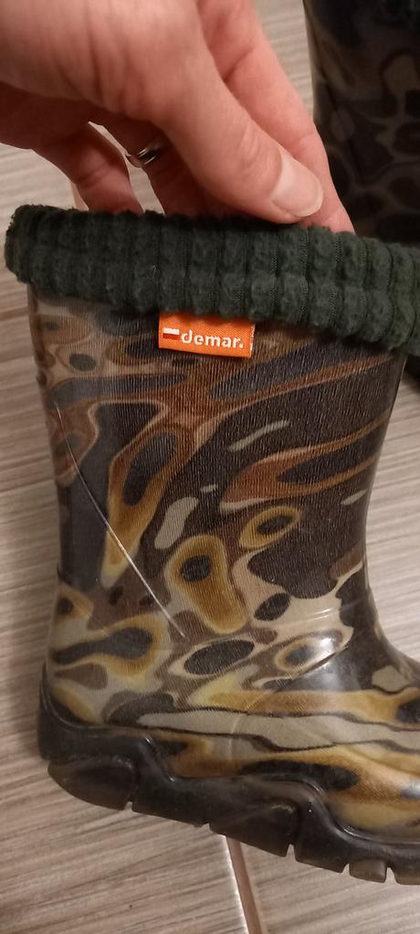 Gumáky, demar,22