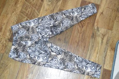 Teplejšie legínky , 104