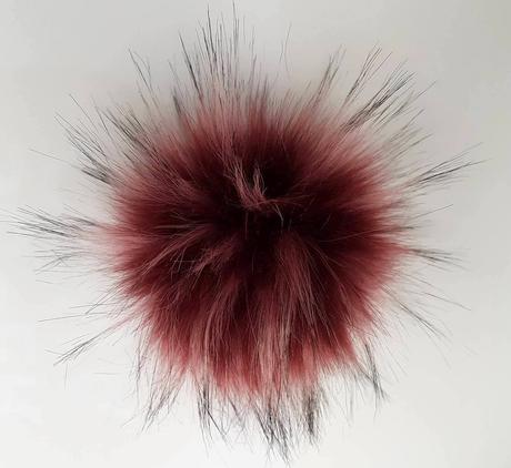 Kožušinový brmbolec č.40, 