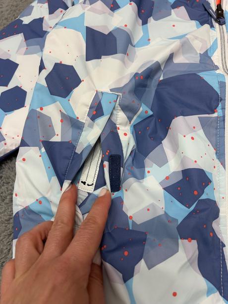 Obojstranná lyžiarska bunda, decathlon,140