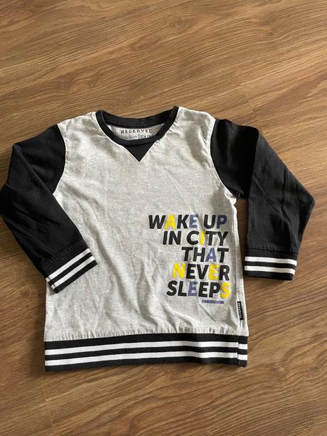 Tricko, reserved,104