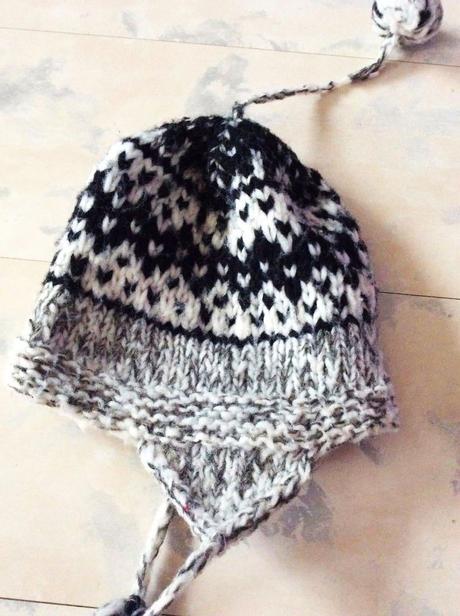 Ušianka z ovčej vlny, m