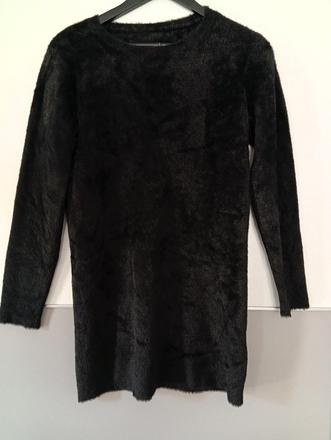 Chlpaté čierne saty m/l, m