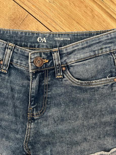 Riflové kraťasy, c&a,146