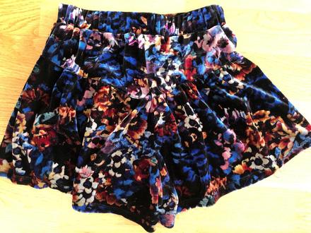 Prekrasne kratasy/sukna next, 122, next,122