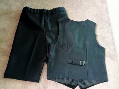 Komplet nohavice + vesta, 134