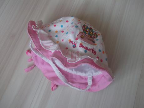 Klobučik na gumičku, 68