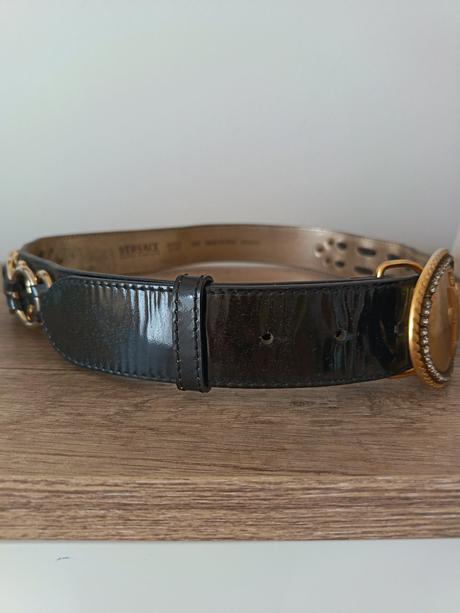 Versace damsky lakovany kozeny opasok, versace