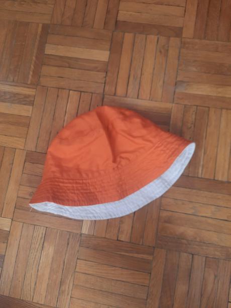 Chlapčenský klobúk, 128