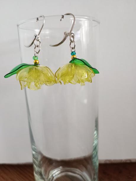 Náušnice z pet- fliaš- ručná práca, 