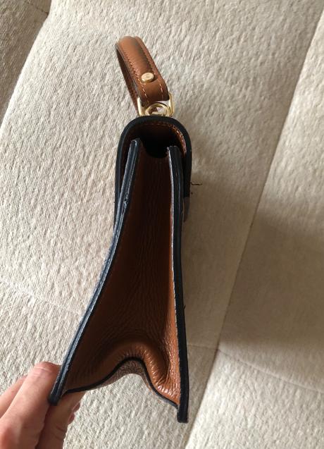 Hnedá malá kožená kabelka, 