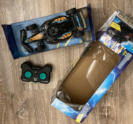 Autíčko/formula na dialkové ovládanie, 