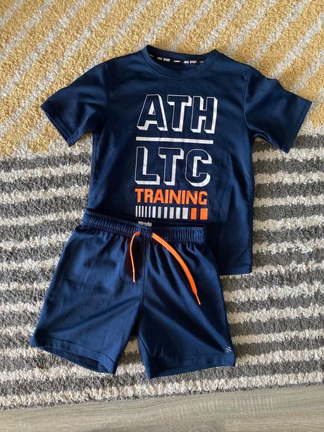 Dres h&m 110/116, 110