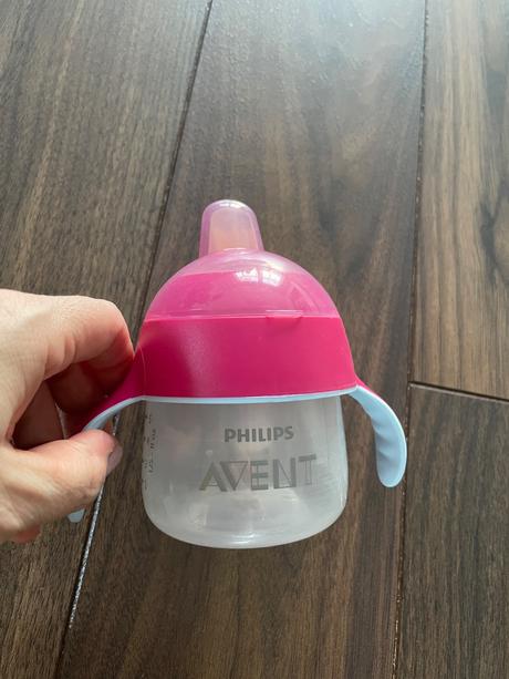 Netečúci pohár, avent