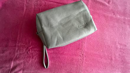 Eucerin kozmet. taštička - nepoužívaná,