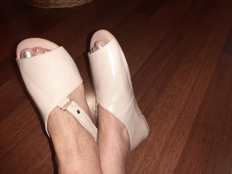 Béžové topánky., 36