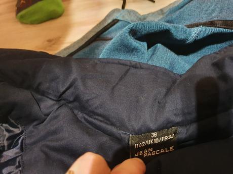 Tmavomodrá  parka, takko,36