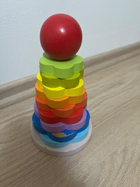 Montessori pyramída kvietok,