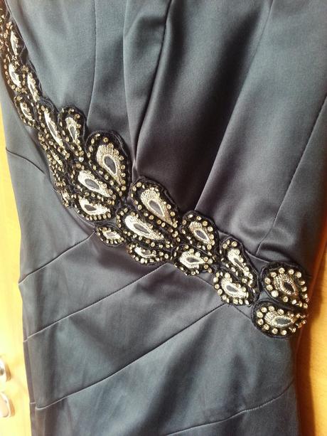 Spoločenské šaty, m