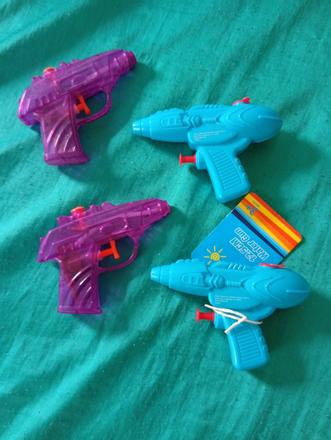 Vodná pistol,