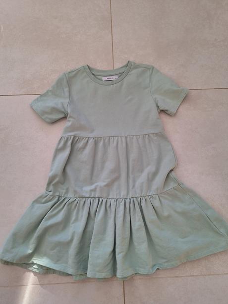 Predam zelene saty, reserved,134