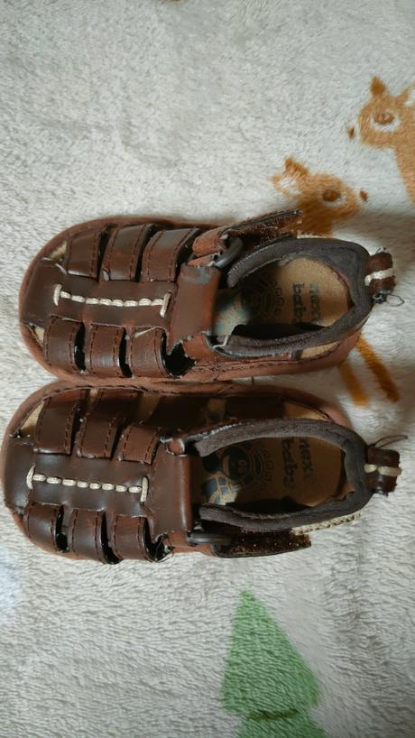 Detské capačky od 3 do 18 mesiacov, <17