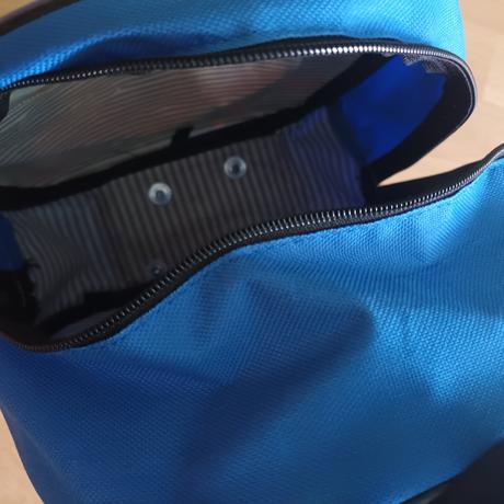 Detsky ruksak na kolieskach, 