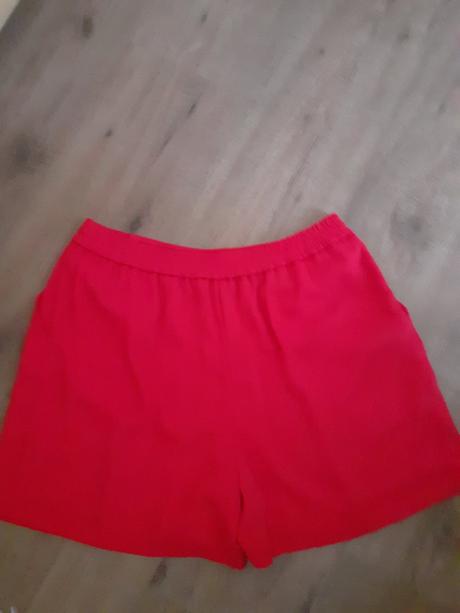 Elegantné kraťasy, reserved,38