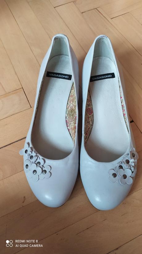 Balerinky krémové, vagabond,37