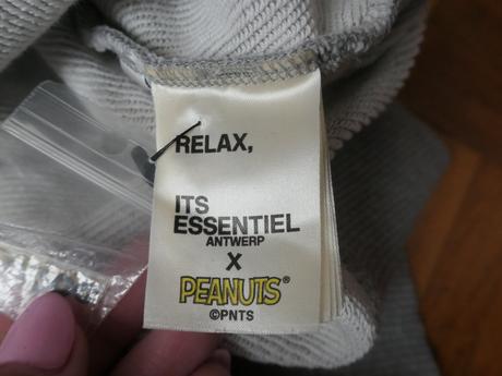 Essentiel antwerp&penuts jedinecna original m/l, m