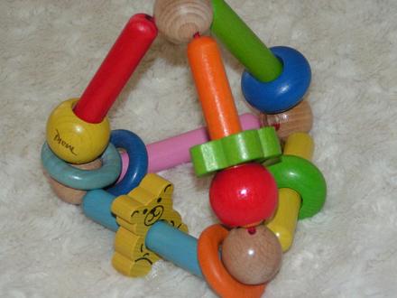 Drevený ihlan s rolničkou,