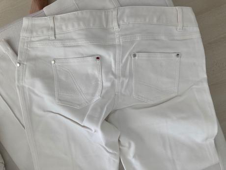 Biele nohavice 7/8 motivi, 40