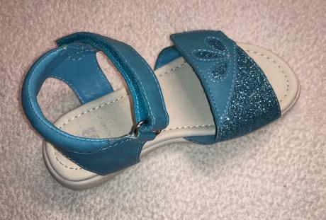 Sandálky, baťa,28