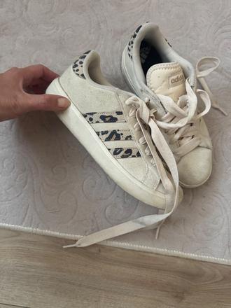 Botasky, adidas,36