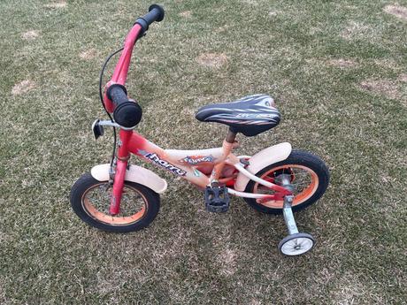 Bicykel 12 s pomocnými kolieskami, harry,12
