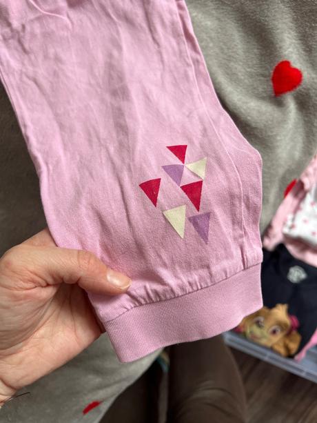 Pyžamové gate, lupilu,116